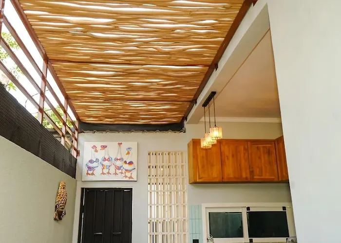 The Yellow Door House, South Kuta Bali Ferienhaus *