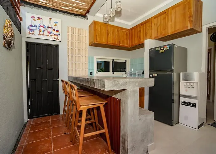 The Yellow Door House, South Kuta Bali Ferienhaus *
